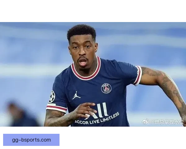 巴黎圣日耳曼官方宣布金彭贝回归训练备战新赛季阵容